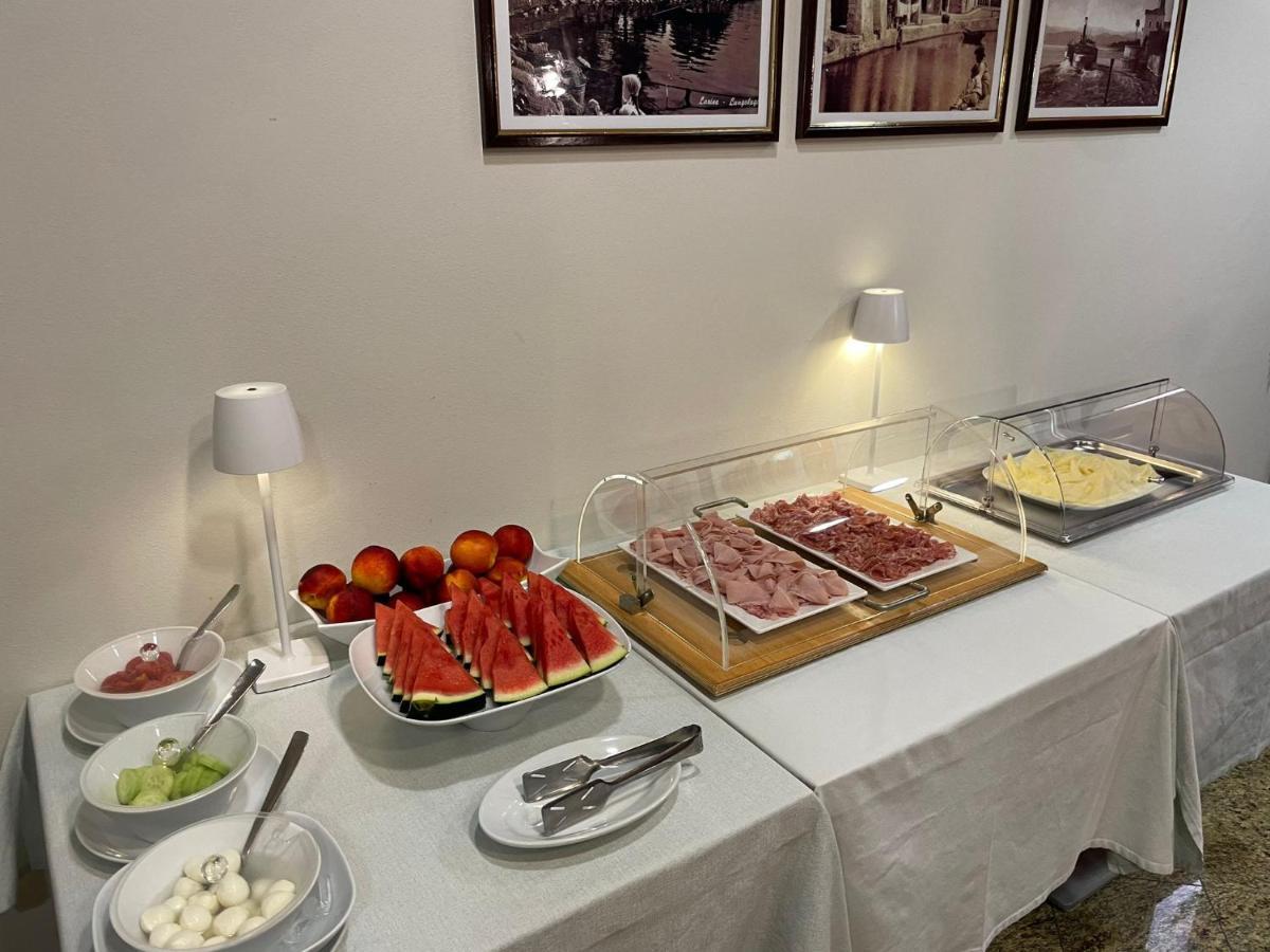 Albergo Tecla Лацизе Экстерьер фото